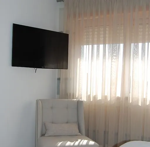 בית נופש Golf 6 *